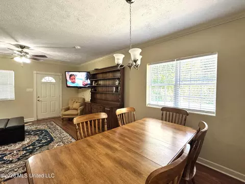 Dining - 511 Mccluer Rd, Jackson, MS 39212 photo 2 of 2