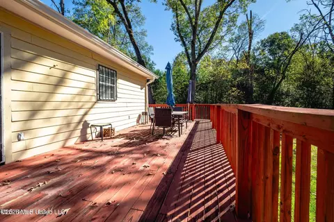 Exterior - 511 Mccluer Rd, Jackson, MS 39212 photo 4 of 5
