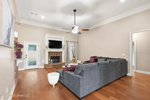 Living - 446 Edgewood Xing, Brandon, MS 39042 photo 1 of 1