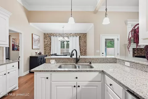 Other - 446 Edgewood Xing, Brandon, MS 39042 photo 4 of 13