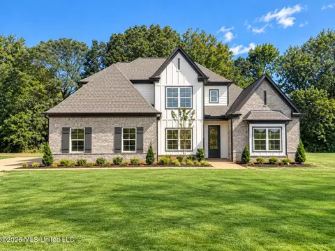 302 Wells Dr, Hernando, MS 38632