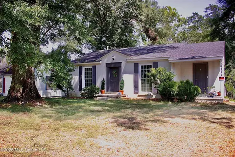 4822 Maplewood Dr, Jackson, MS 39206 photo 1