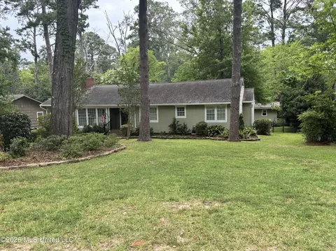 Exterior - 1004 Buckley Dr, Jackson, MS 39206 photo 2 of 8