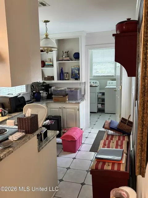 Other - 1004 Buckley Dr, Jackson, MS 39206 photo 5 of 6