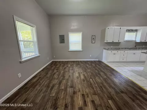Living - 6209 Elder Ferry Rd, Moss Point, MS 39563 photo 1 of 2