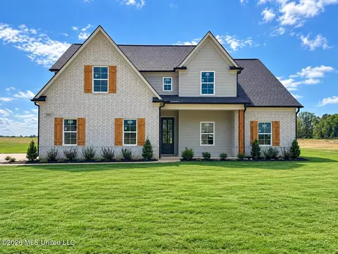 7579 Thomas Riley St, Hernando, MS 38632