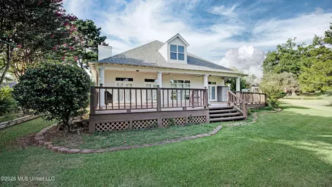 Exterior - 116 Greens View Dr, Madison, MS 39110 photo 7 of 10