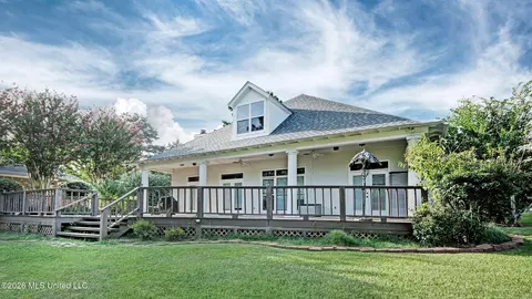 Exterior - 116 Greens View Dr, Madison, MS 39110 photo 6 of 10