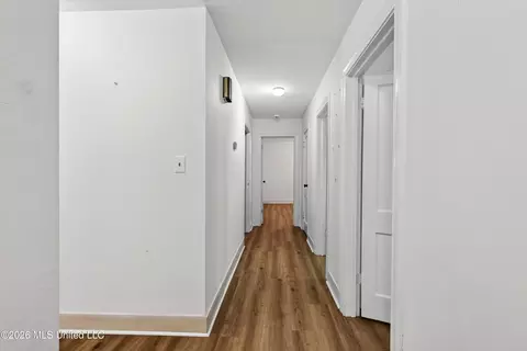 Entry Way - 140 Holleman St, Wiggins, MS 39577 photo 4 of 8