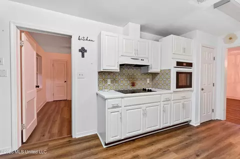 Kitchen - 140 Holleman St, Wiggins, MS 39577 photo 2 of 4