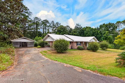 Exterior - 140 Holleman St, Wiggins, MS 39577 photo 2 of 14
