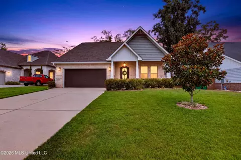 14038 Plantation Oaks Dr, Gulfport, MS 39503