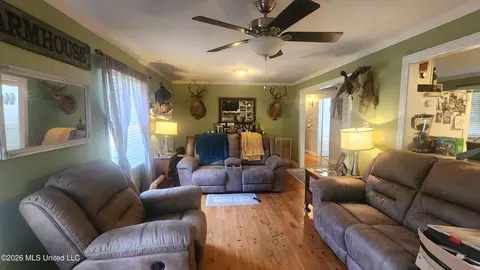 Entry Way - 1709 Merrill St, Natchez, MS 39120 photo 2 of 2