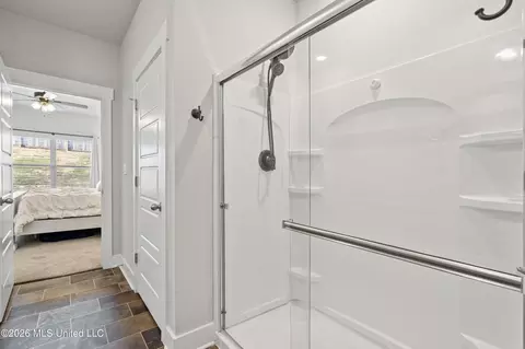 Entry Way - 2084 Tulip Dr, Hernando, MS 38632 photo 4 of 4