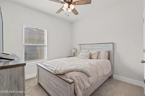 Bedroom - 2084 Tulip Dr, Hernando, MS 38632 photo 5 of 6