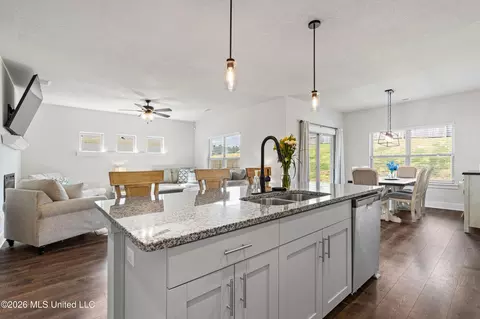 Other - 2084 Tulip Dr, Hernando, MS 38632 photo 1 of 5