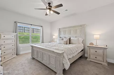 Bedroom - 2084 Tulip Dr, Hernando, MS 38632 photo 1 of 6