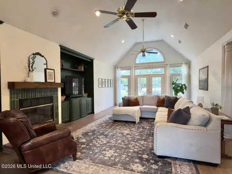 Living - 113 Shadi Dr, Clinton, MS 39056 photo 1 of 2