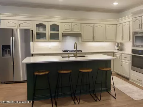 Kitchen - 113 Shadi Dr, Clinton, MS 39056 photo 1 of 4