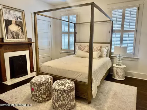 Bedroom - 902 Washington St, Natchez, MS 39120 photo 1 of 2