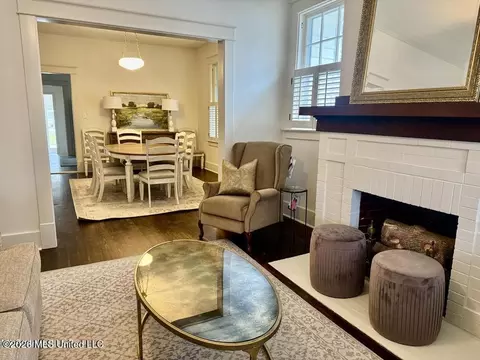 Dining - 902 Washington St, Natchez, MS 39120 photo 2 of 2