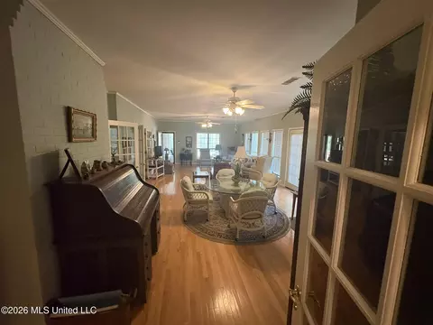 Entry Way - 731 Academy Dr, Benton, MS 39039 photo 3 of 3