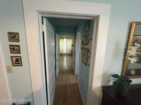 Entry Way - 731 Academy Dr, Benton, MS 39039 photo 2 of 3
