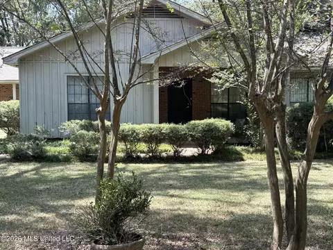 Exterior - 731 Academy Dr, Benton, MS 39039 photo 4 of 11