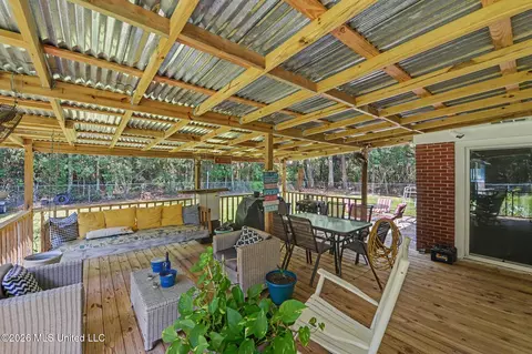 Exterior - 4317 Cunningham Rd, Moss Point, MS 39562 photo 3 of 5