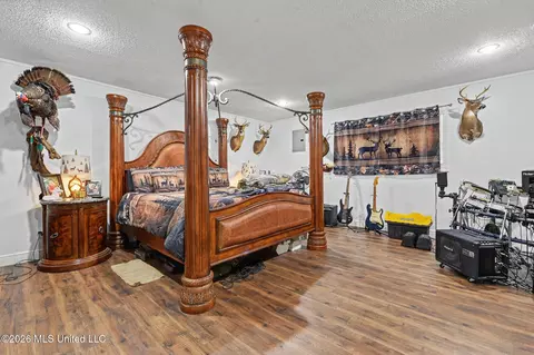 Bedroom - 4317 Cunningham Rd, Moss Point, MS 39562 photo 1 of 4