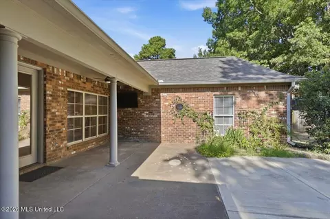 Exterior - 124 Hemlock Ln, Madison, MS 39110 photo 5 of 6