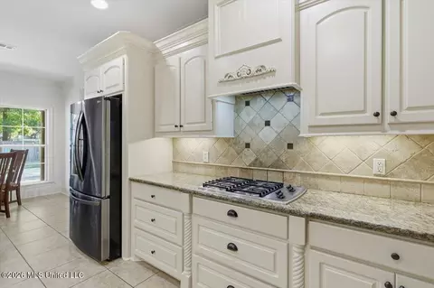 Kitchen - 124 Hemlock Ln, Madison, MS 39110 photo 3 of 3