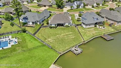 View/Area - 105 Lake Bnd, Madison, MS 39110 photo 2 of 5