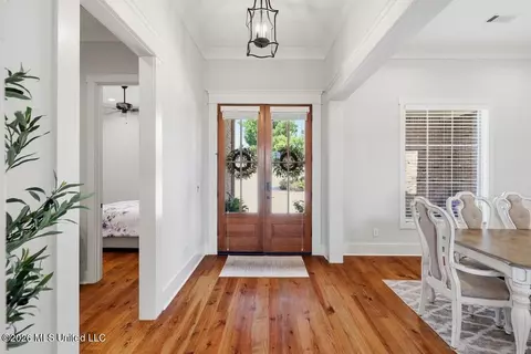 Entry Way - 105 Lake Bnd, Madison, MS 39110 photo 1 of 2