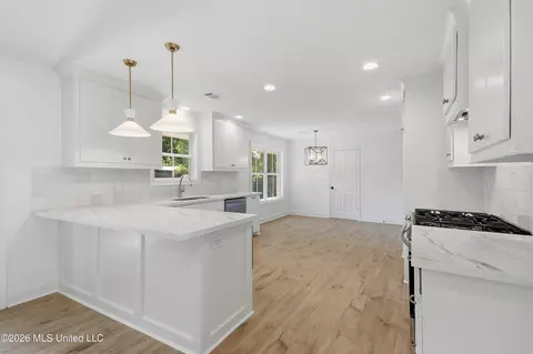 Other - 5326 Balmoral Dr, Jackson, MS 39211 photo 1 of 8