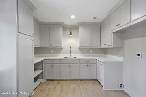 Other - 5326 Balmoral Dr, Jackson, MS 39211 photo 6 of 8