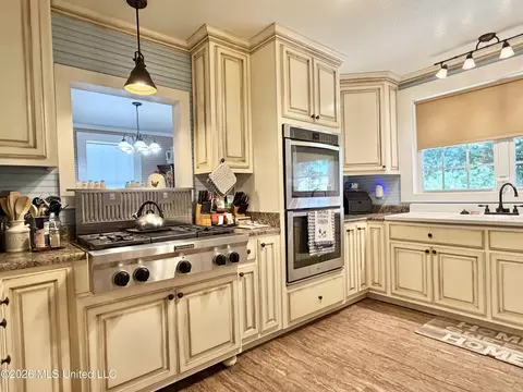 Kitchen - 8488 Neely Avera Rd, Neely, MS 39461 photo 5 of 7
