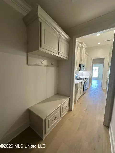 Entry Way - 416 Old Maple Cv, Madison, MS 39110 photo 2 of 2