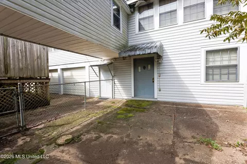 Exterior - 509 Cameron St, Mccomb, MS 39648 photo 4 of 5