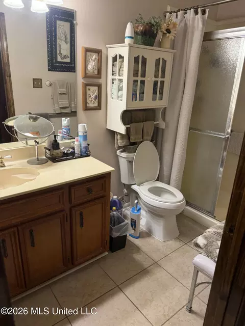 Bath - 6530 Cedarwood Dr, Jackson, MS 39213 photo 1 of 1