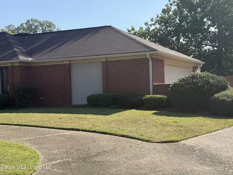 Exterior - 6530 Cedarwood Dr, Jackson, MS 39213 photo 1 of 4