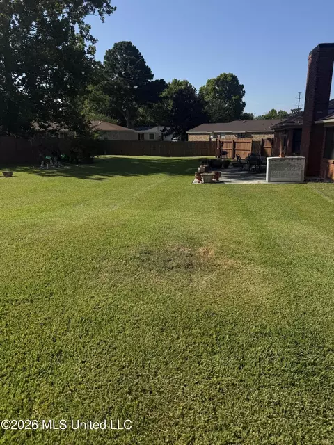 Exterior - 6530 Cedarwood Dr, Jackson, MS 39213 photo 3 of 4