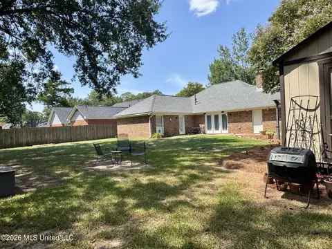 Exterior - 126 Sumac Dr, Madison, MS 39110 photo 5 of 8