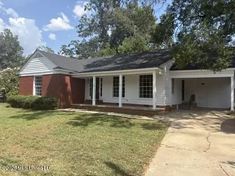 720 Crockett Ave, Greenwood, MS 38930