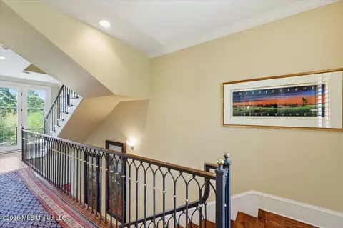 Entry Way - 146 Ridge Dr, Jackson, MS 39216 photo 4 of 4