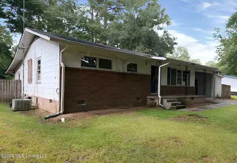 Exterior - 429 2nd Ave, Monticello, MS 39654 photo 2 of 3
