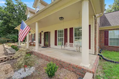 Exterior - 4019 Victoria Dr, Nesbit, MS 38651 photo 1 of 7