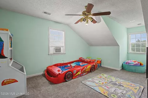 Bedroom - 4019 Victoria Dr, Nesbit, MS 38651 photo 5 of 7