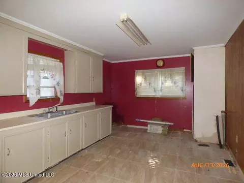 Other - 9 Ray St, Natchez, MS 39120 photo 9 of 10