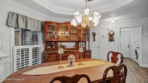 Dining - 212 Overton Ct, Madison, MS 39110 photo 2 of 2